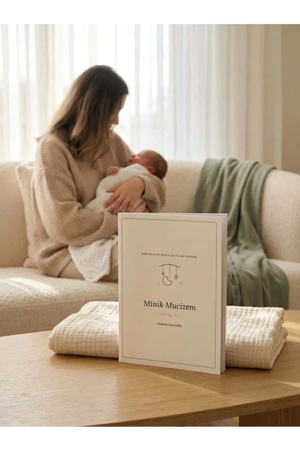 Bebeğime Hediyem Defteri Anne ve Bebek Günlüğü Hamilelik ve Bebek İlk Yıl Gelişim Günlüğü