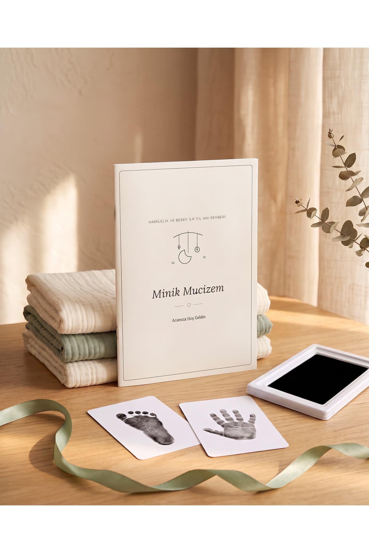 Bebek Anı Defteri + Mürekkepsiz El ve Ayak İzi Seti – İz Doğrudan Deftere Basılır, Hamilelik ve İlk Yıl Günlüğü, Yenidoğan Anı Kiti, Baby Shower Hediyesi - görsel 1